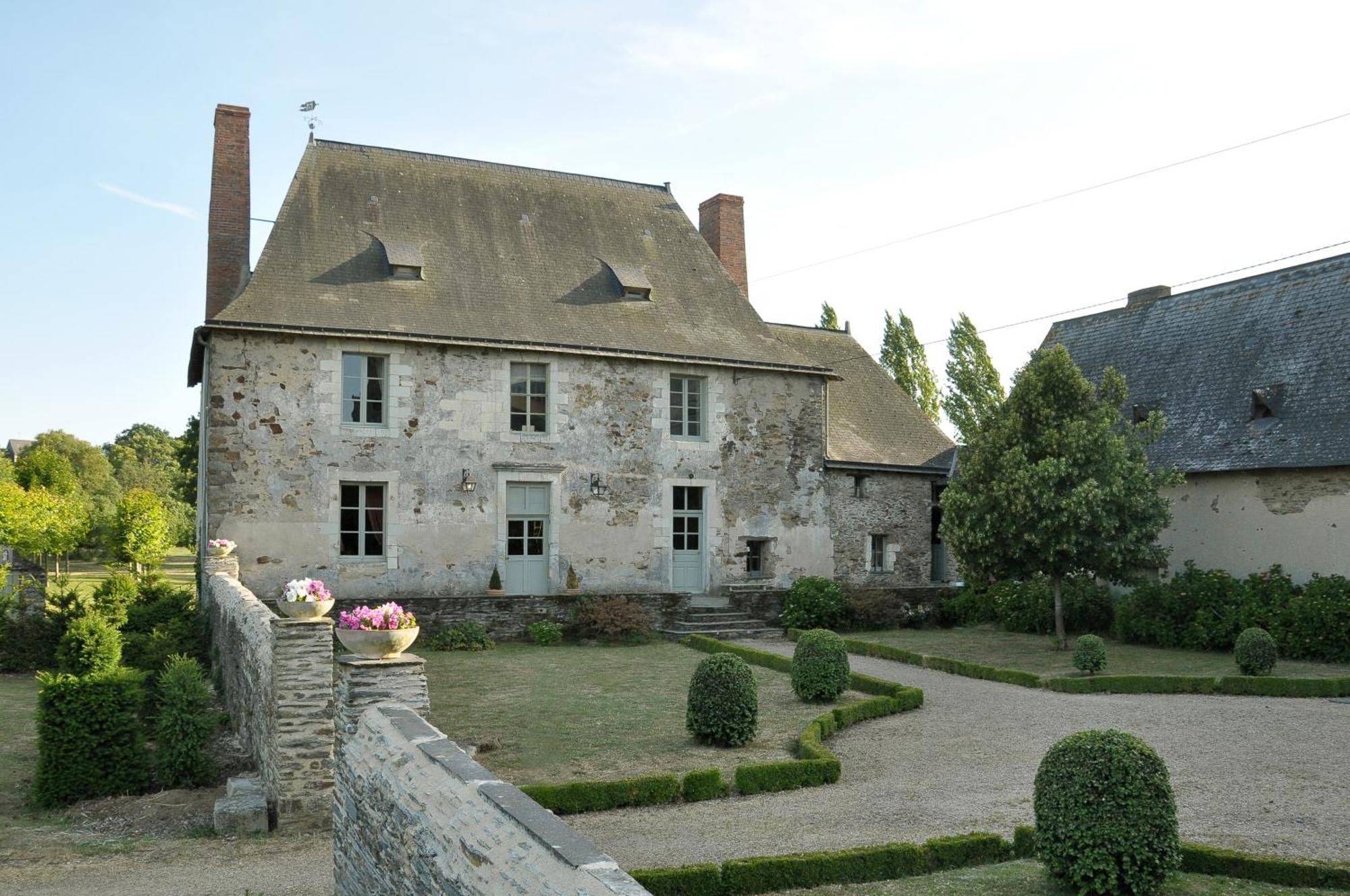 Grange Du Plessis Bed & Breakfast Segré Eksteriør bilde